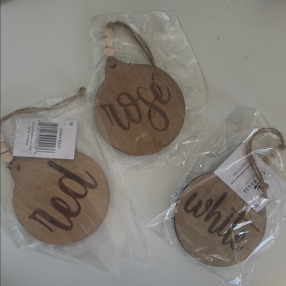 ($5) Dinner is Poured Wine Tags - Picture 1 of 2